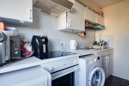House Raleigh Close in Tewkesbury
