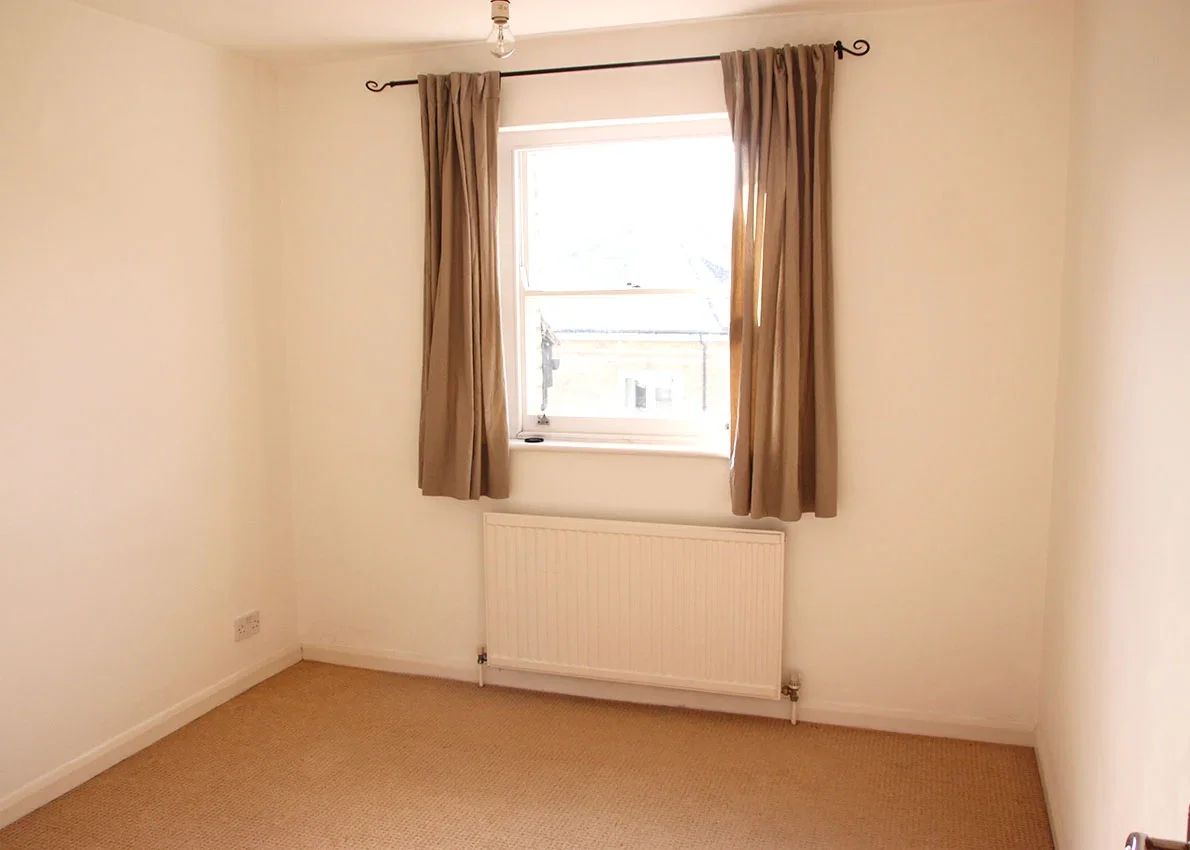 Flat Ordell Road in Greater London