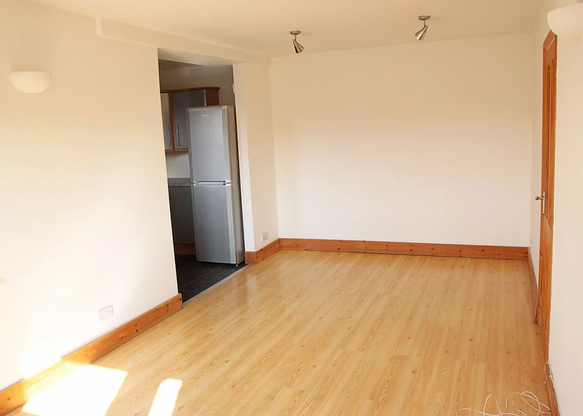 Flat Ordell Road in Greater London