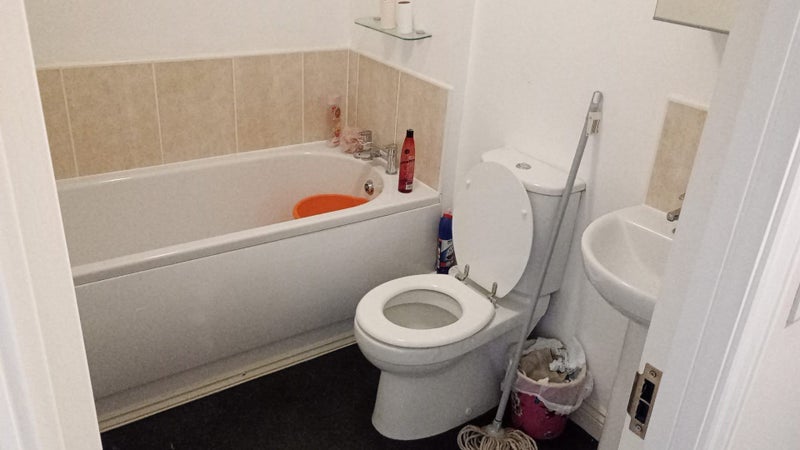 Room Cossington Road in Coventry