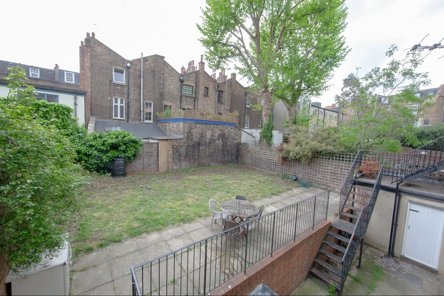 Flat St Pancras Way in Greater London