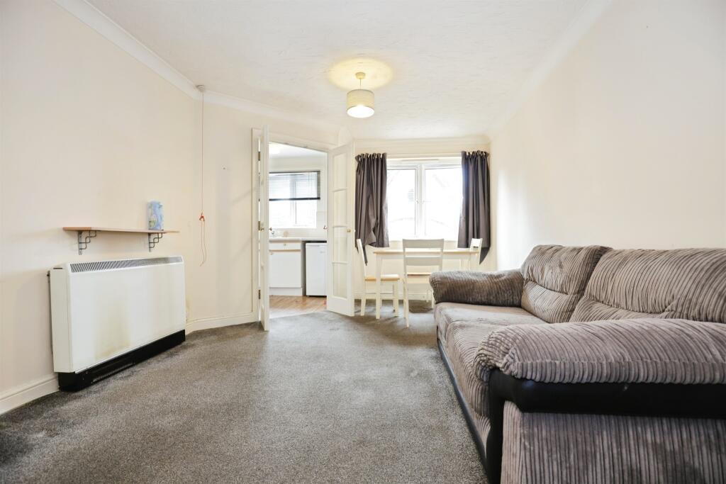 Flat Britannia Road in Cherwell District