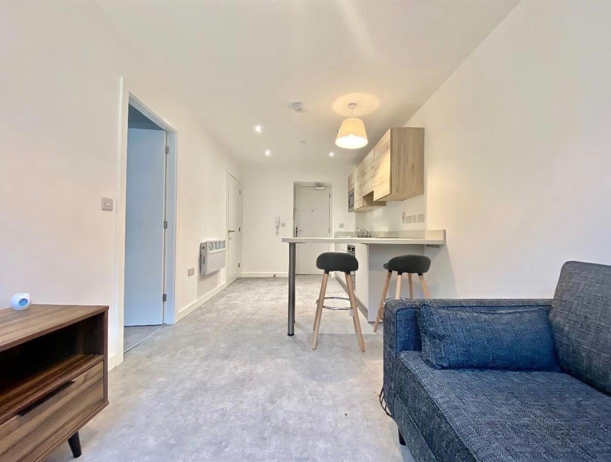 Flat Henry Street in Greater London