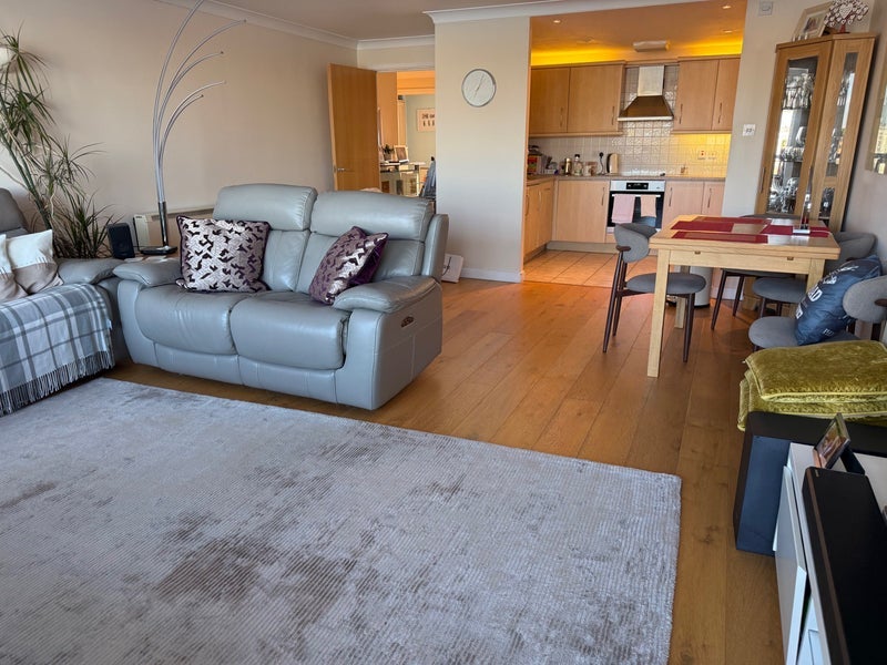 Room Arnhem Place in Greater London