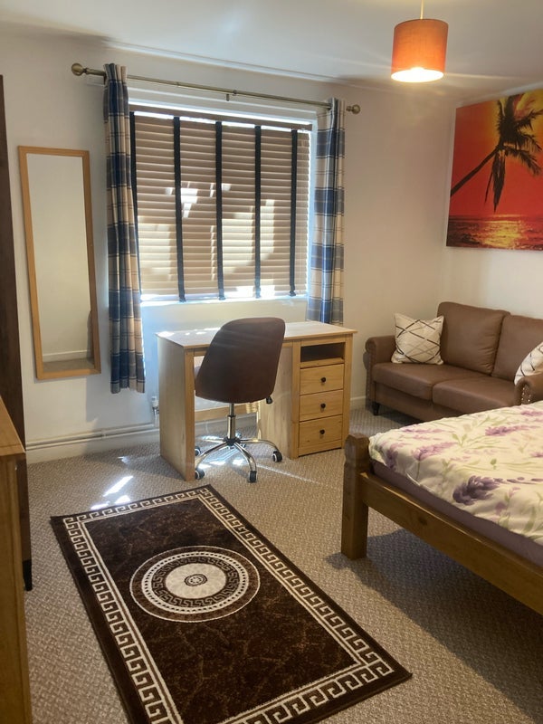 Room Chorlton Road in Manchester