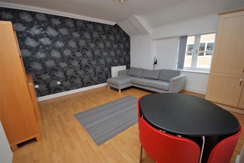 Flat Windsor Place in Royal Leamington Spa