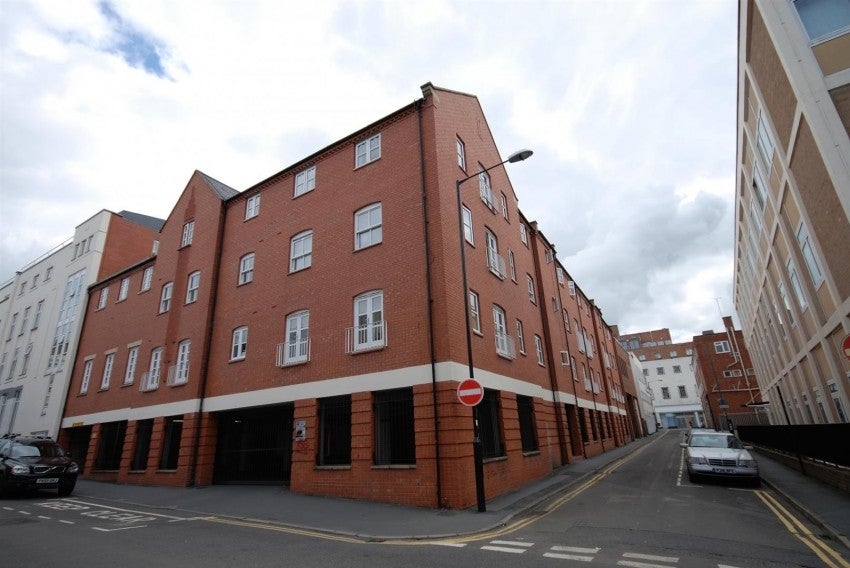 Flat Windsor Place in Royal Leamington Spa