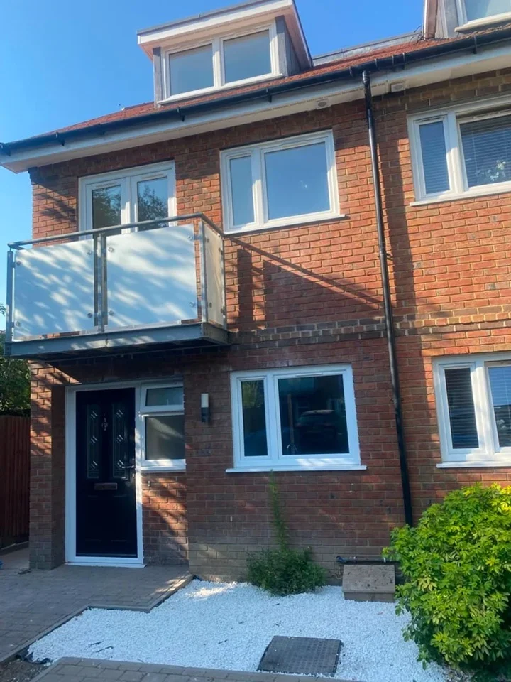House Renshaw Close in Greater London