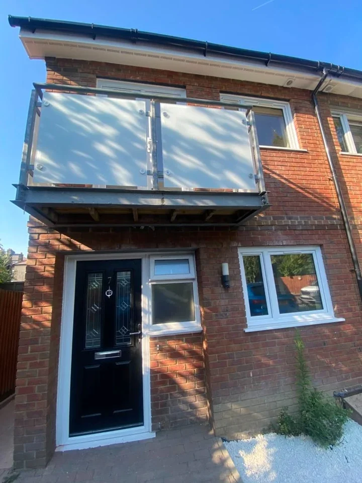 House Renshaw Close in Greater London