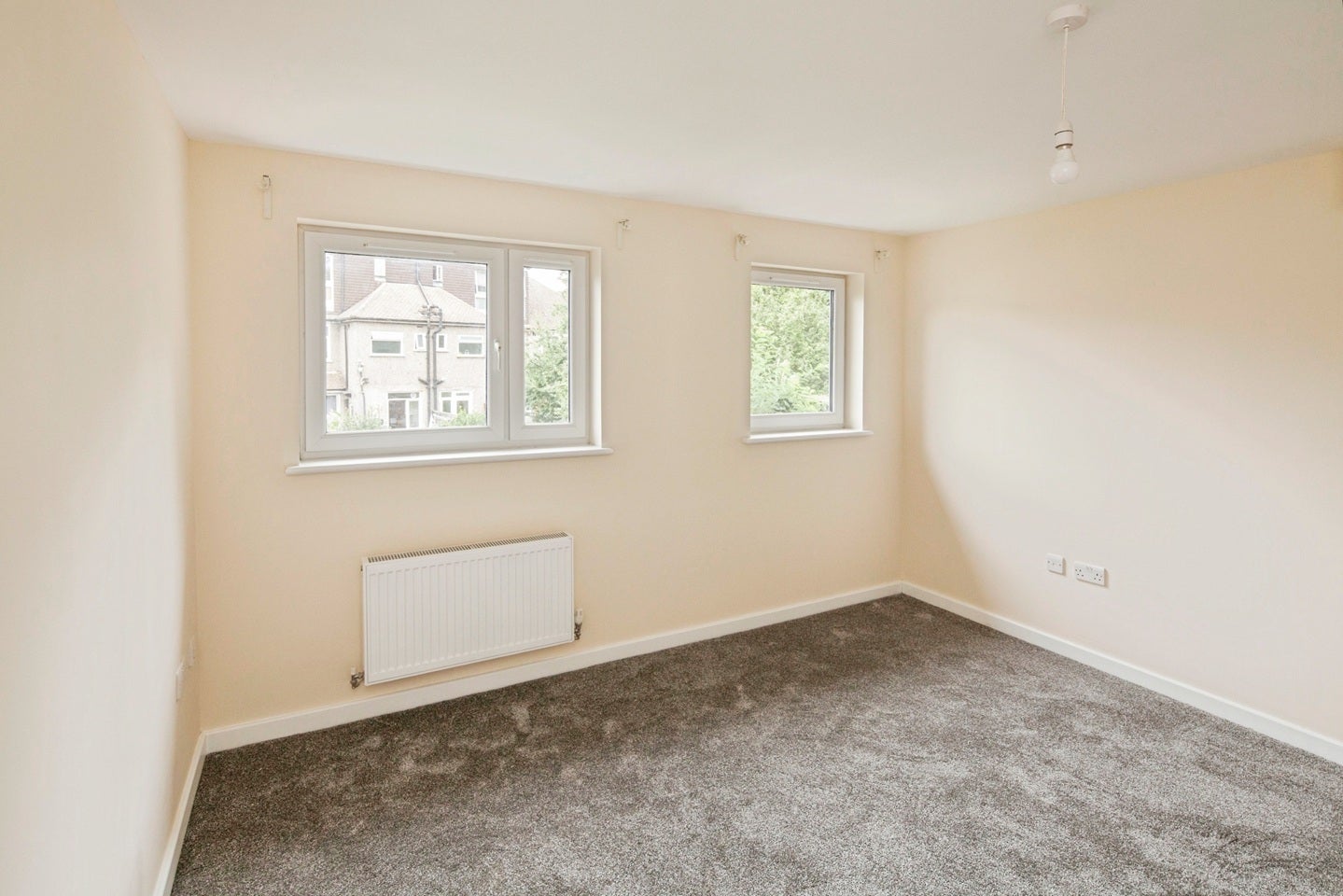 House Renshaw Close in Greater London