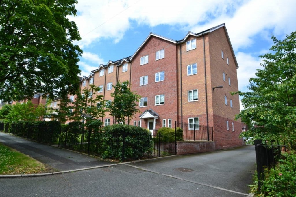 Flat Hall Lane in Manchester