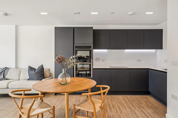 Flat Wornington Road in Greater London