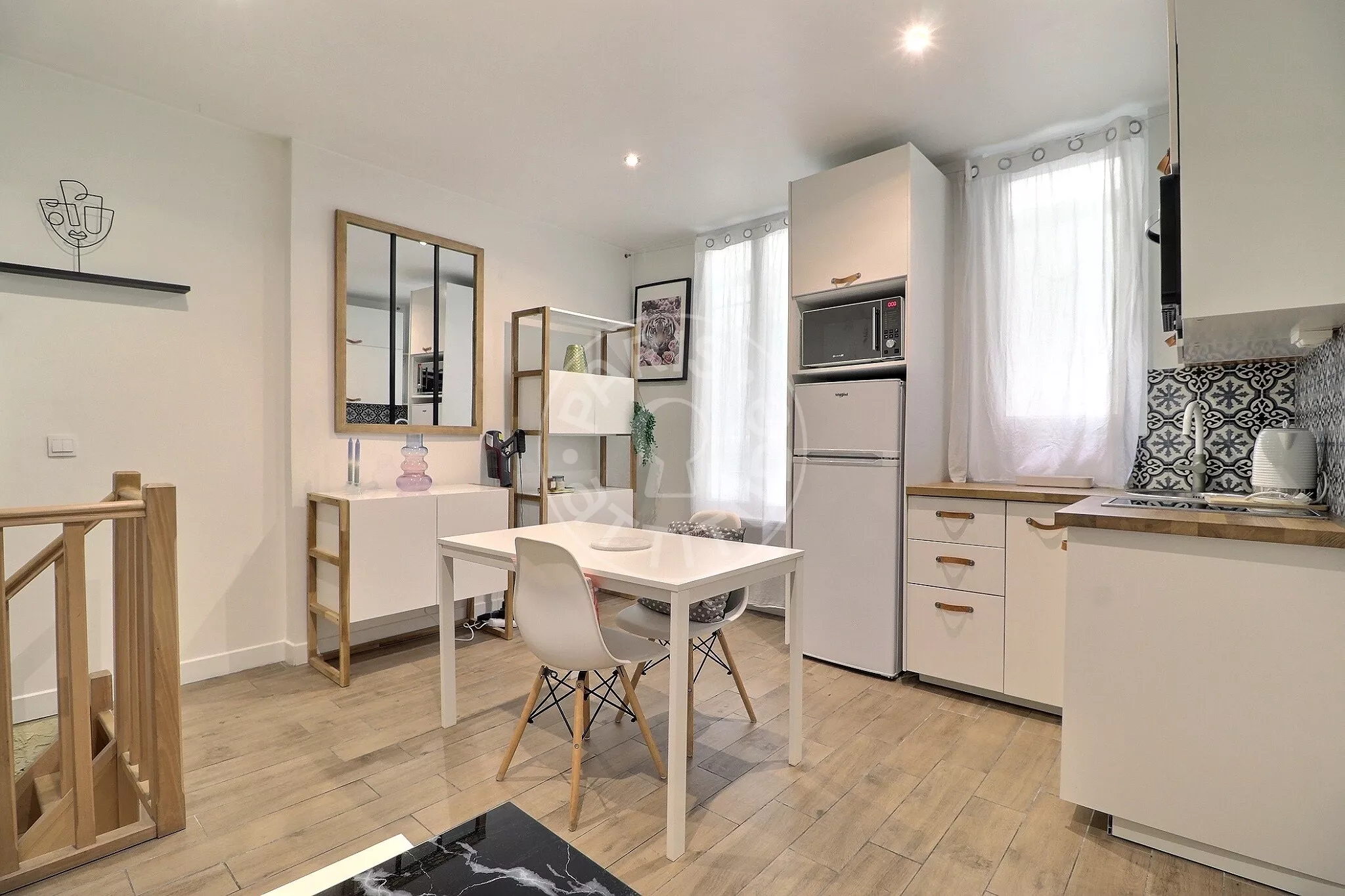 Flat Rue Descombes in Paris