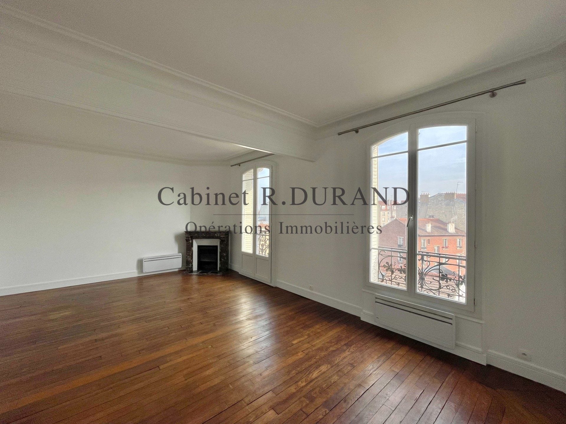 Flat Avenue du Général de Gaulle in La Garenne-Colombes