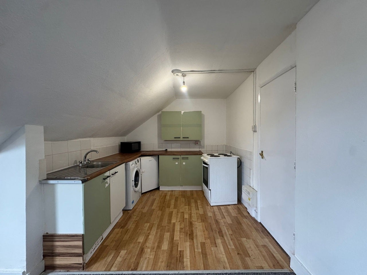 Flat Croydon Road in Greater London