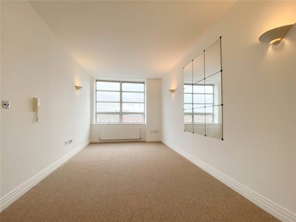 Flat Wills Mews in Newcastle upon Tyne
