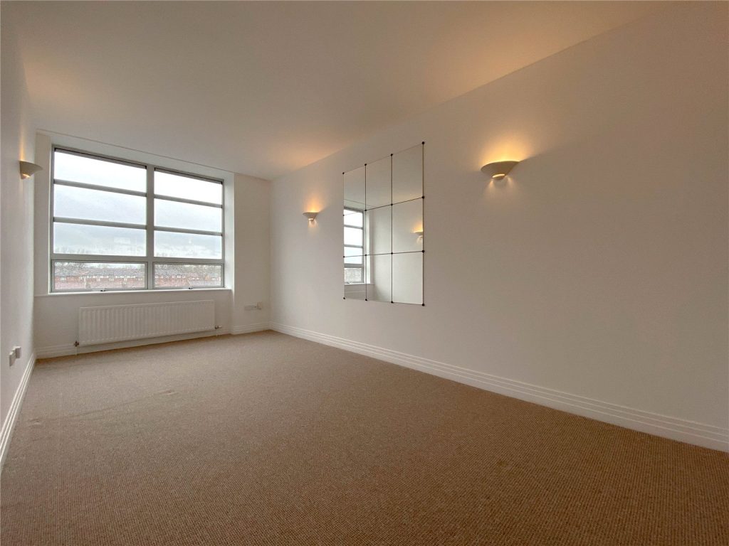 Flat Wills Mews in Newcastle upon Tyne