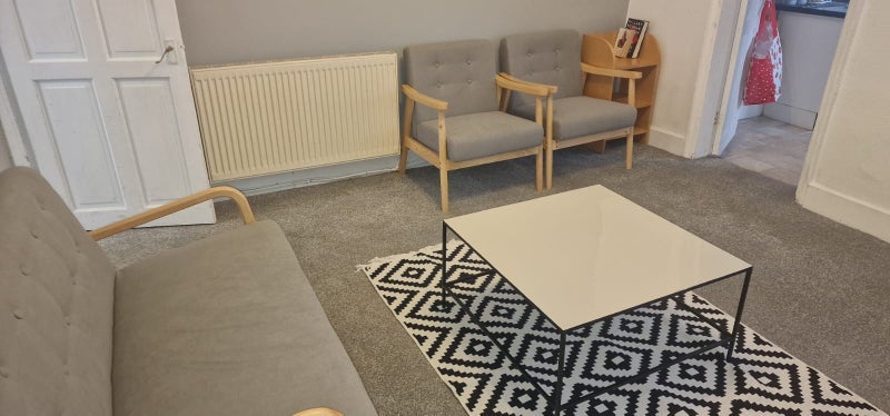 Room Waverley Road in Manchester