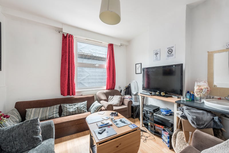 Flat King Street in Greater London