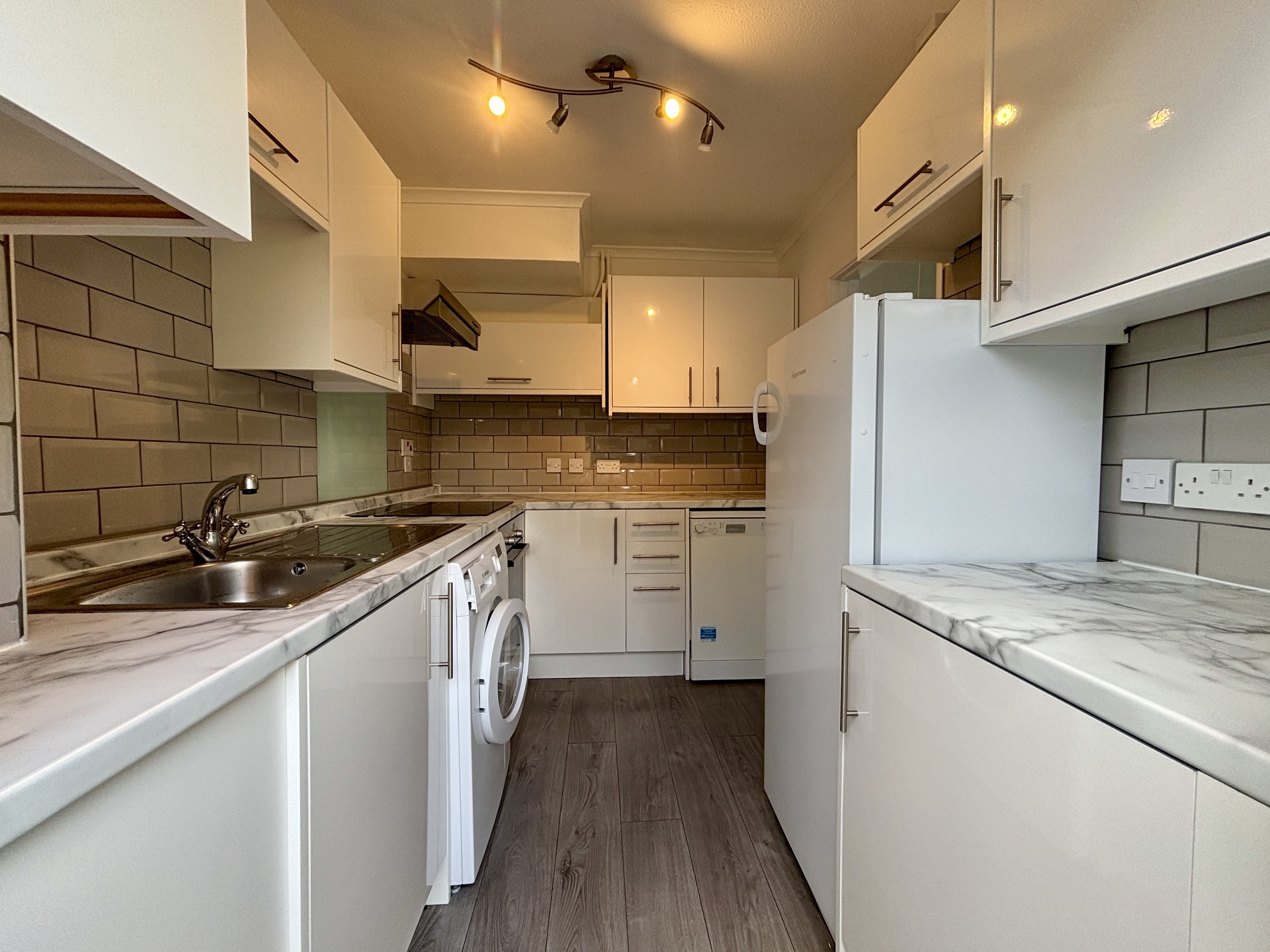 Flat Chiltern Gardens in Greater London