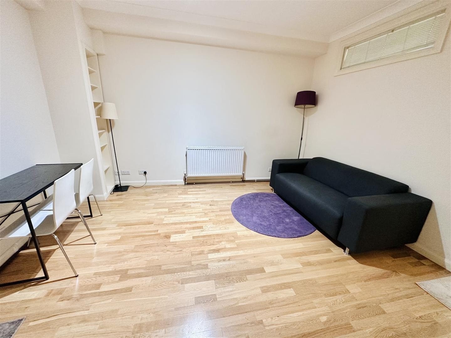 Flat Warren Street in Greater London