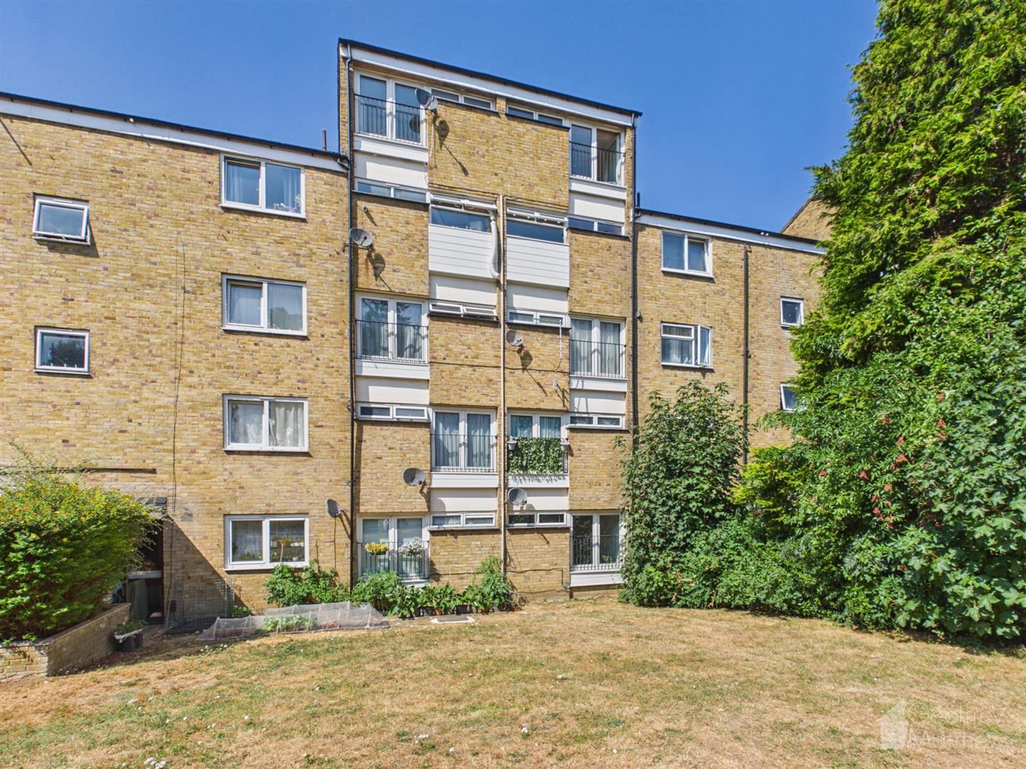 Flat Morley Grove in Harlow