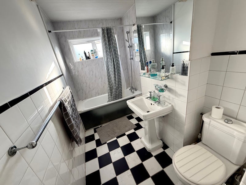 Room Bayham Street in Greater London