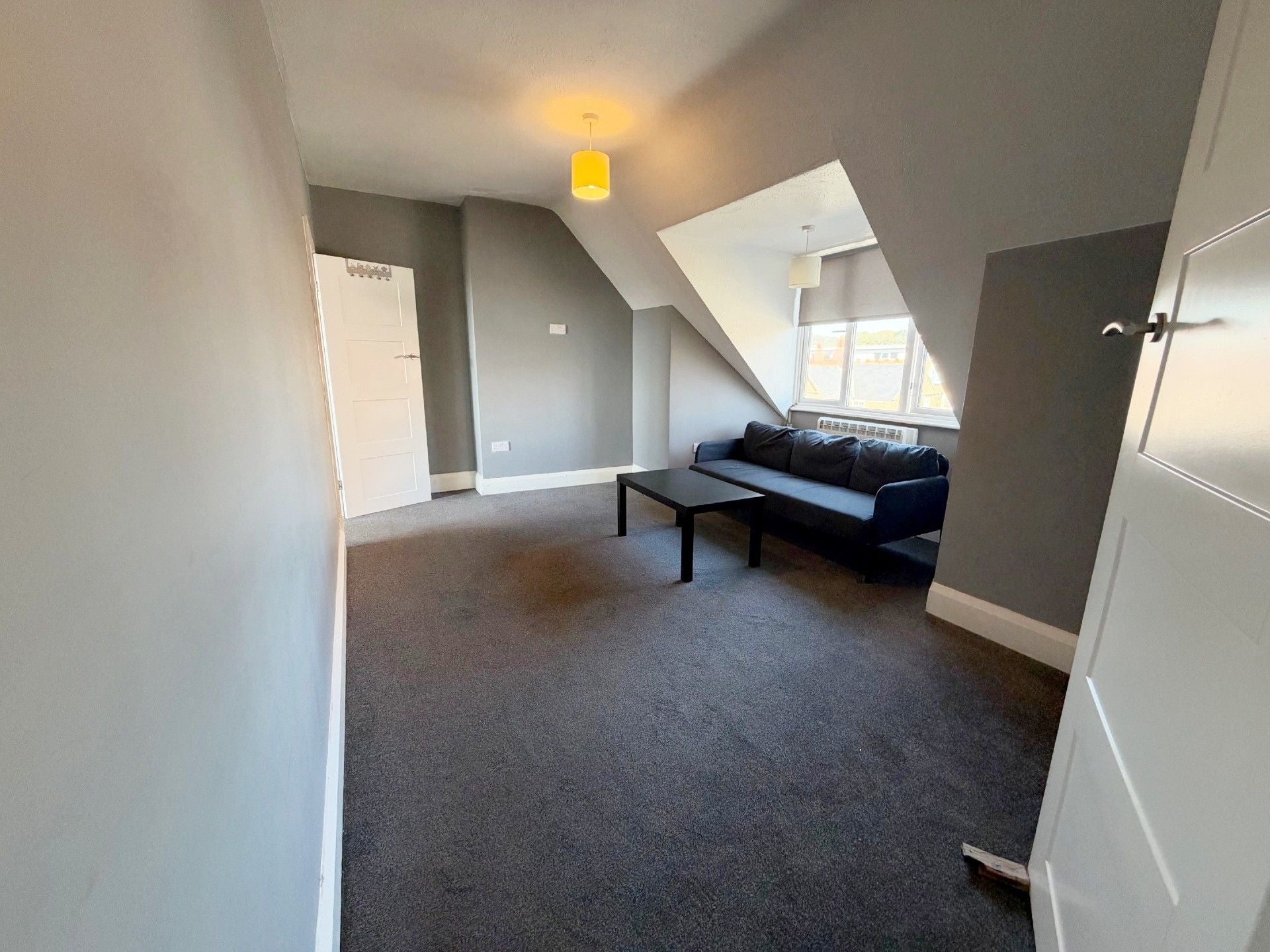 Flat Portland Road in Portslade by Sea