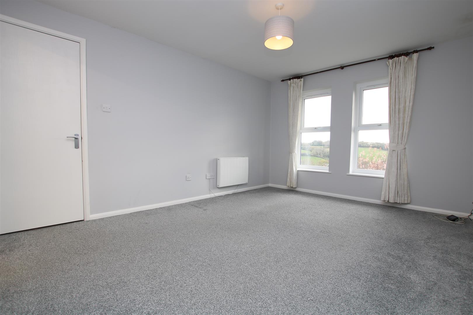 Flat Prestbury Court in Exeter