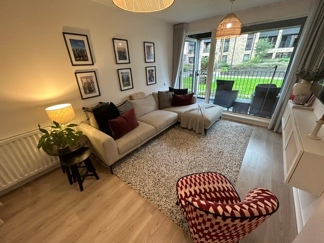 Flat Ashgrove Road in Glasgow