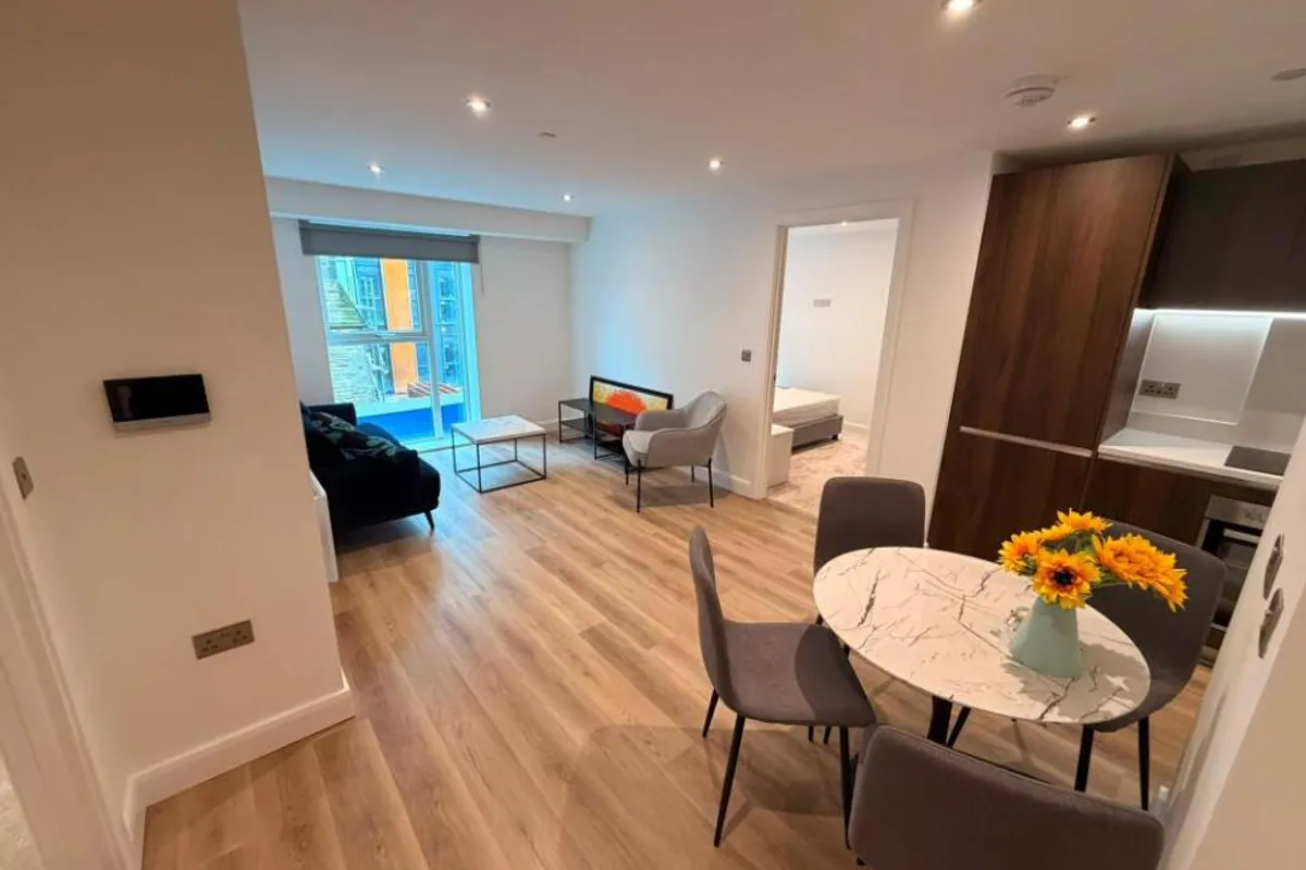 Flat Richmond Hill Approach in Leeds