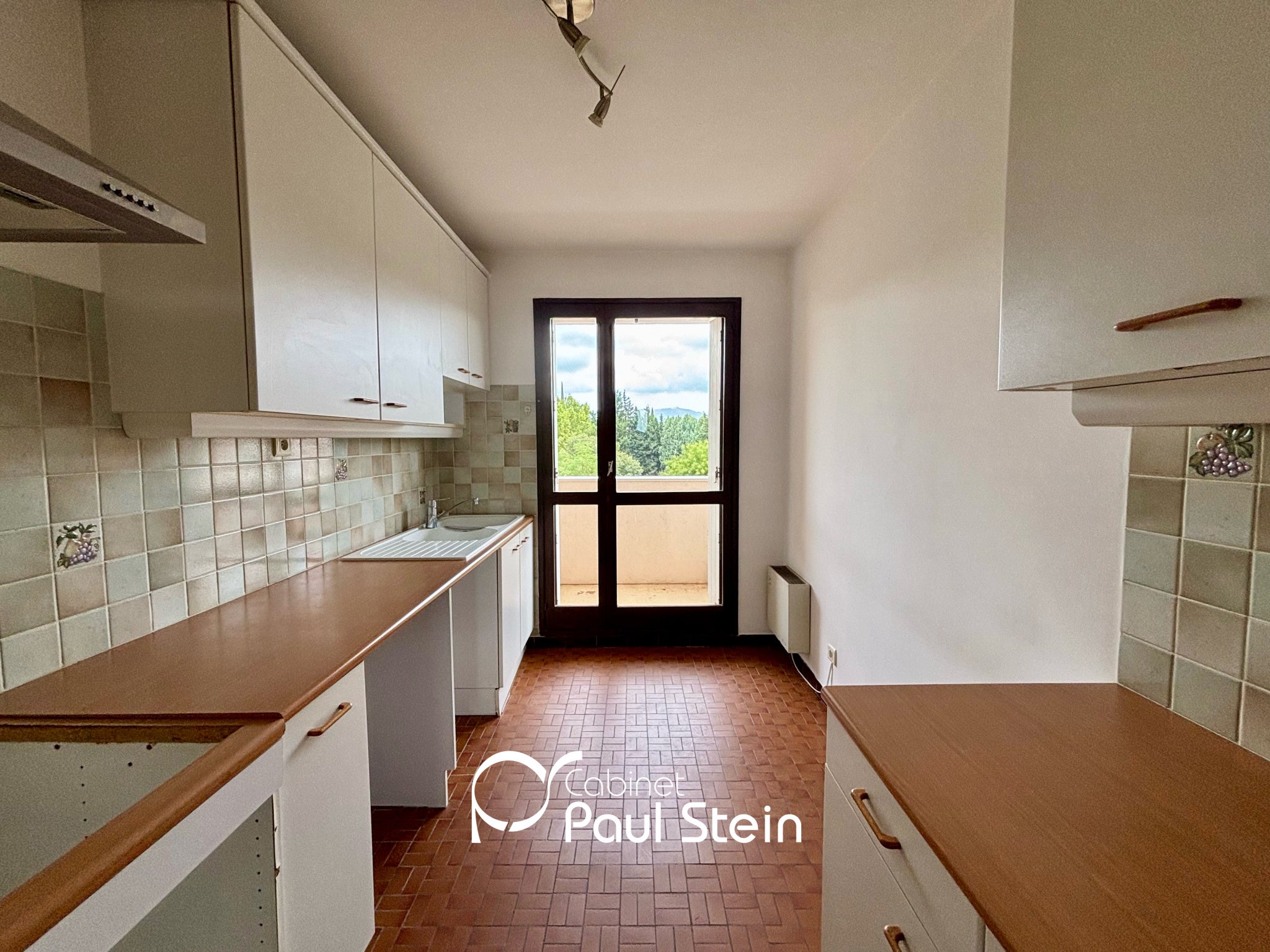 Appartement L2 Est à Marseille