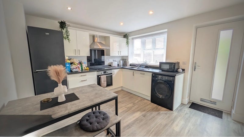 Room Burford Street in Gedling