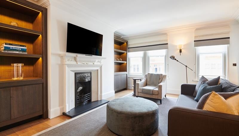 Flat Duke Street in City of Westminster