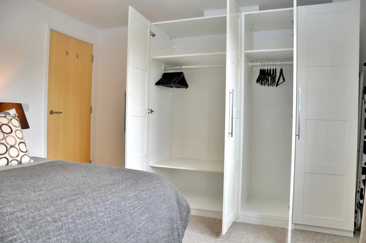 Flat Cottage Road in Greater London