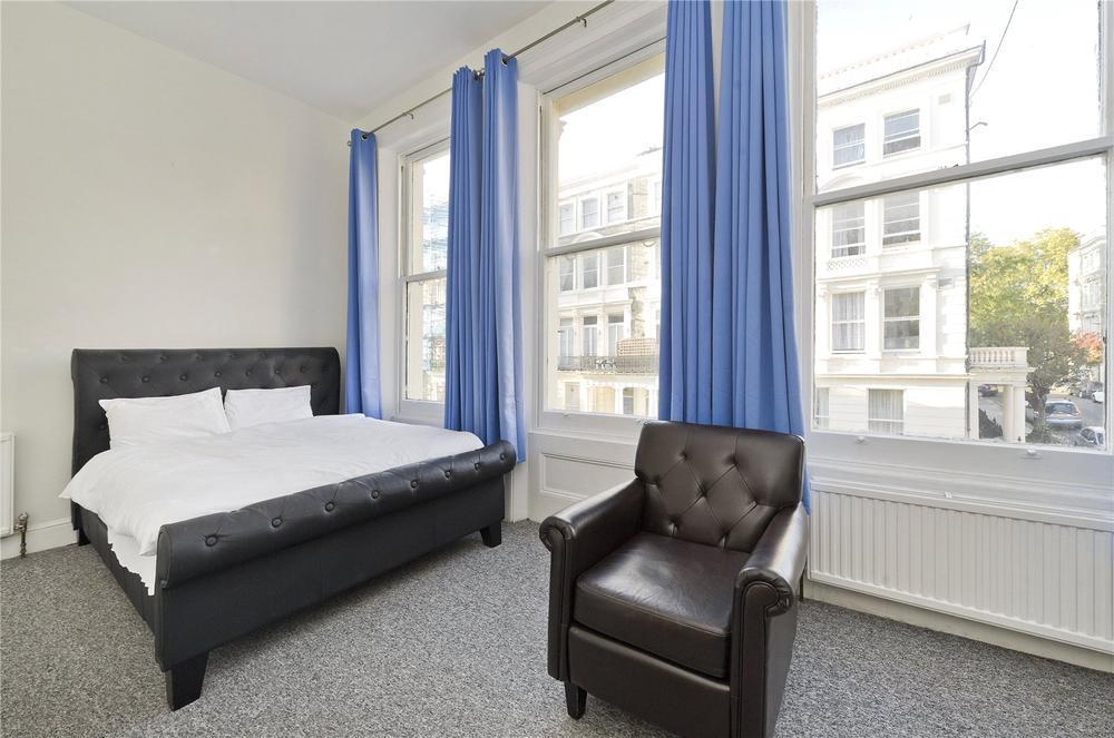 Flat Challoner Street in Greater London