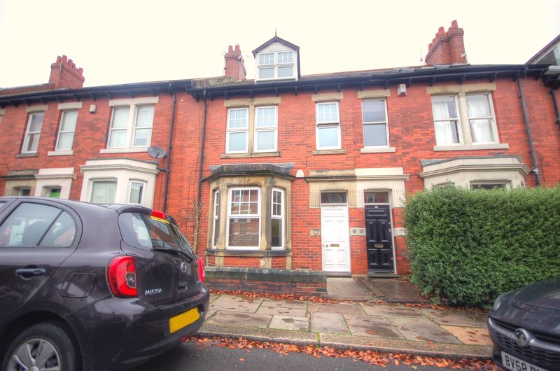 Flat Buston Terrace in Newcastle upon Tyne