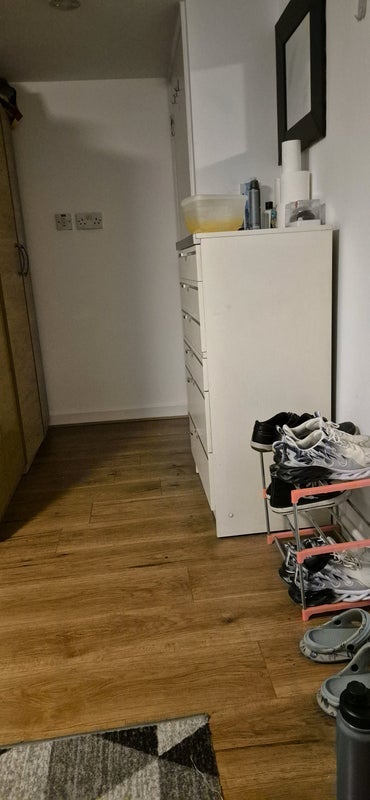 Room Walton Road in Greater London