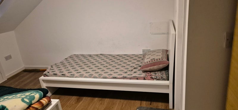 Room Walton Road in Greater London