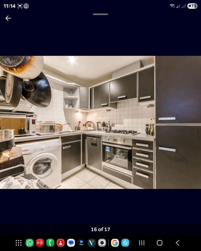 Room Newport Avenue in Greater London