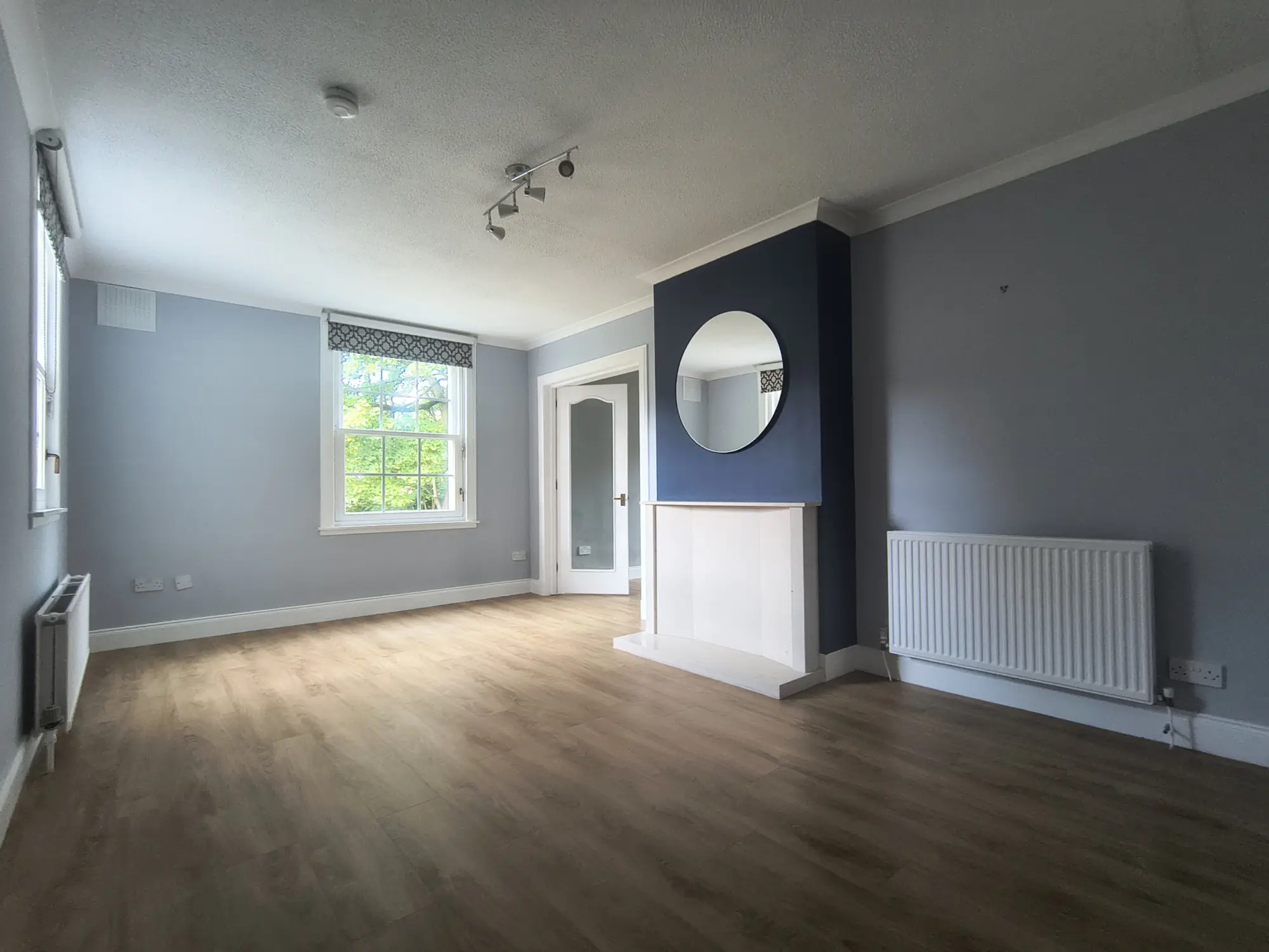 Flat Craigcrook Road in City of Edinburgh
