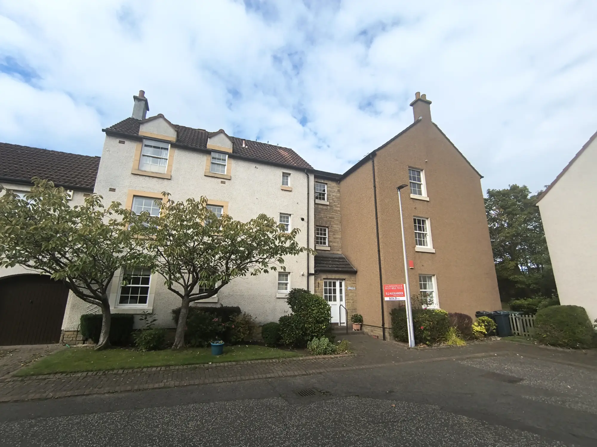 Flat Craigcrook Road in City of Edinburgh