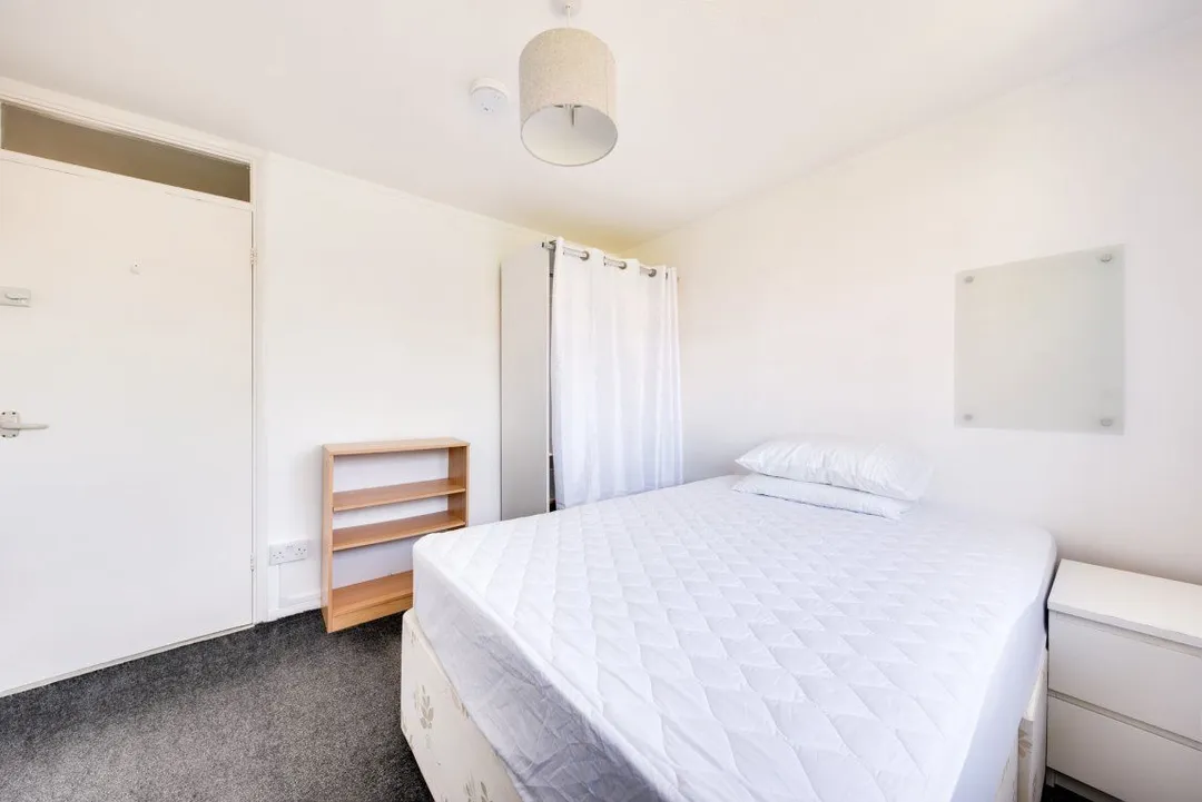 Room St. Michael's Road in Canterbury