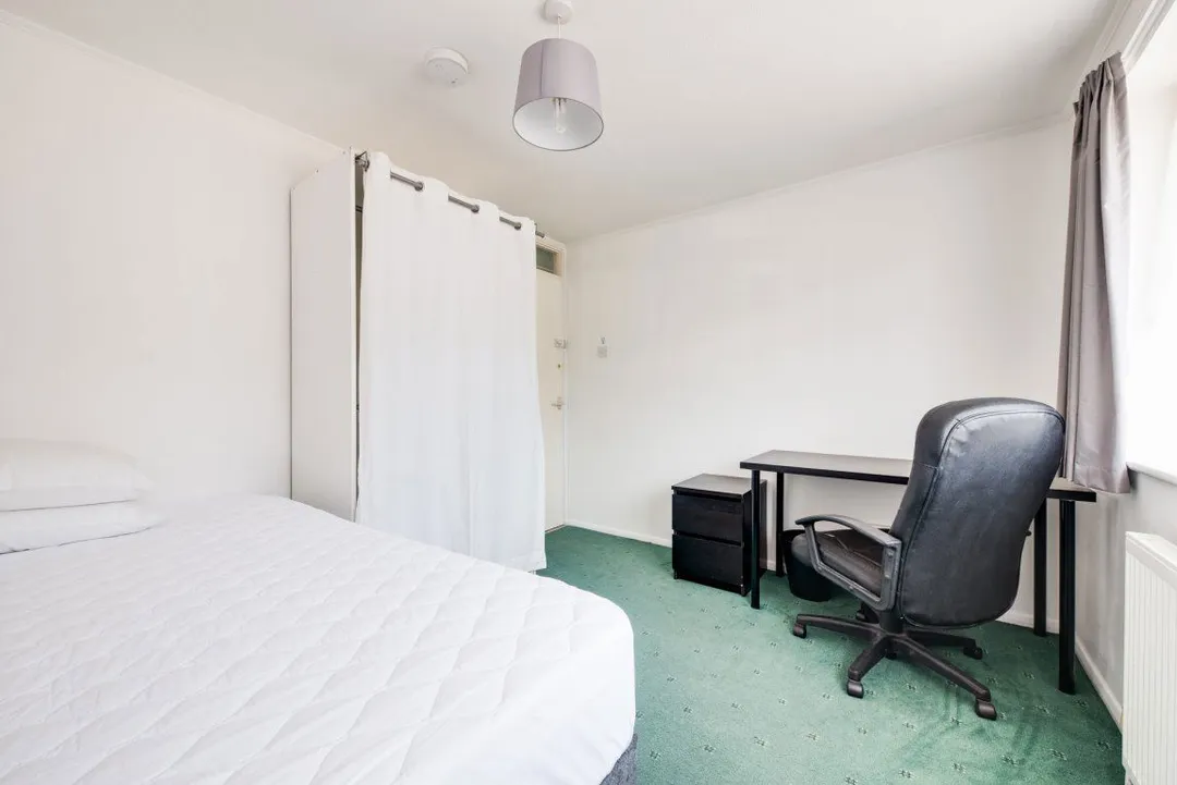 Room St. Michael's Road in Canterbury