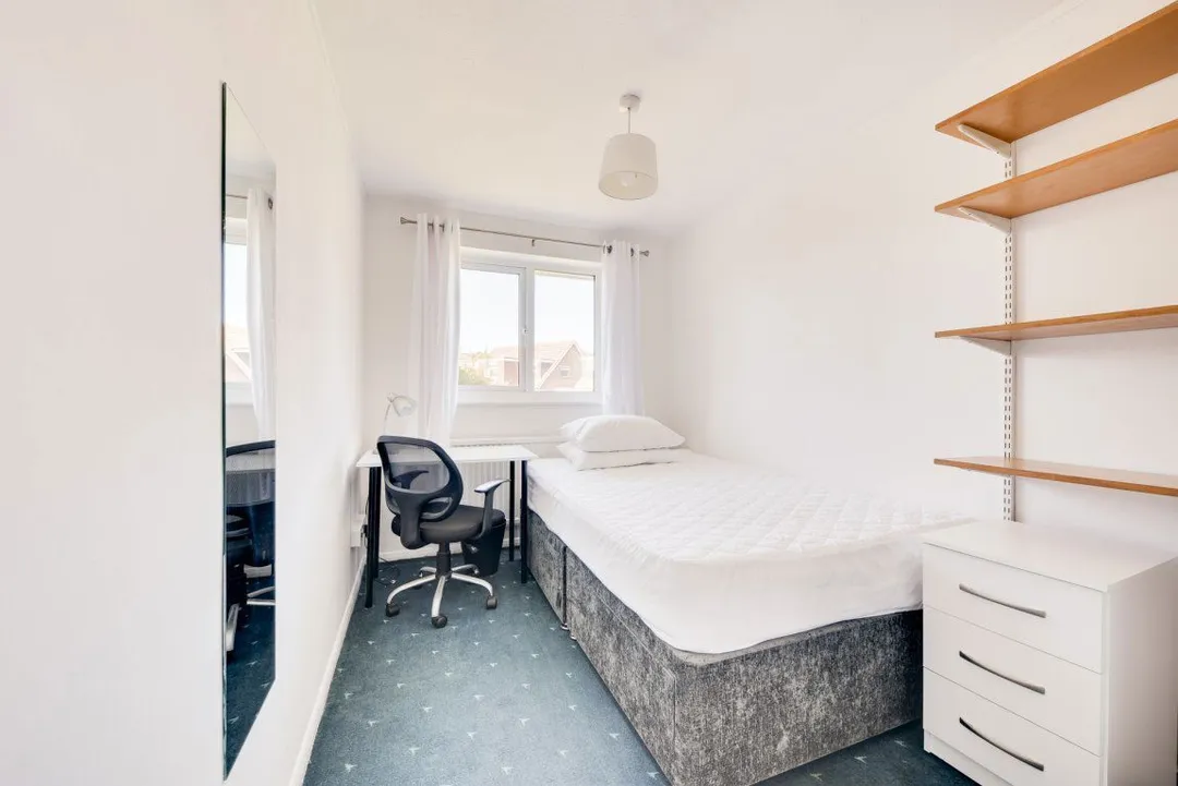 Room St. Michael's Road in Canterbury