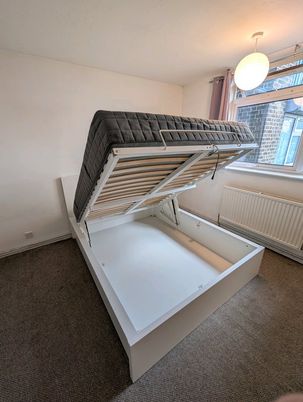 Room Canterbury Crescent in Greater London