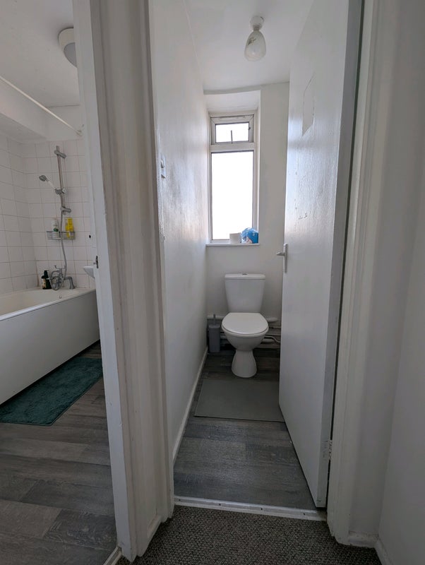 Room Canterbury Crescent in Greater London