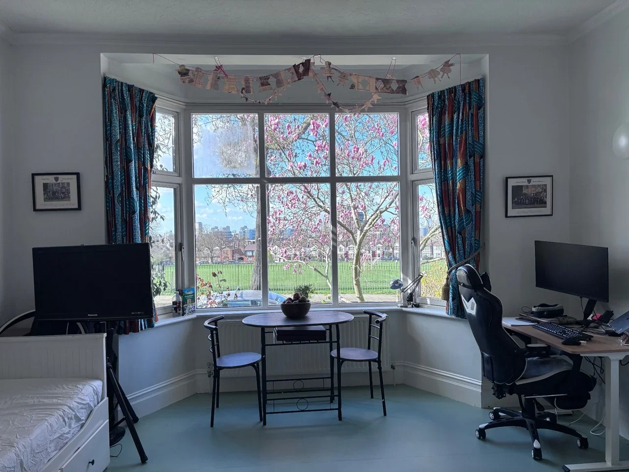 Room Ferndene Road in Greater London