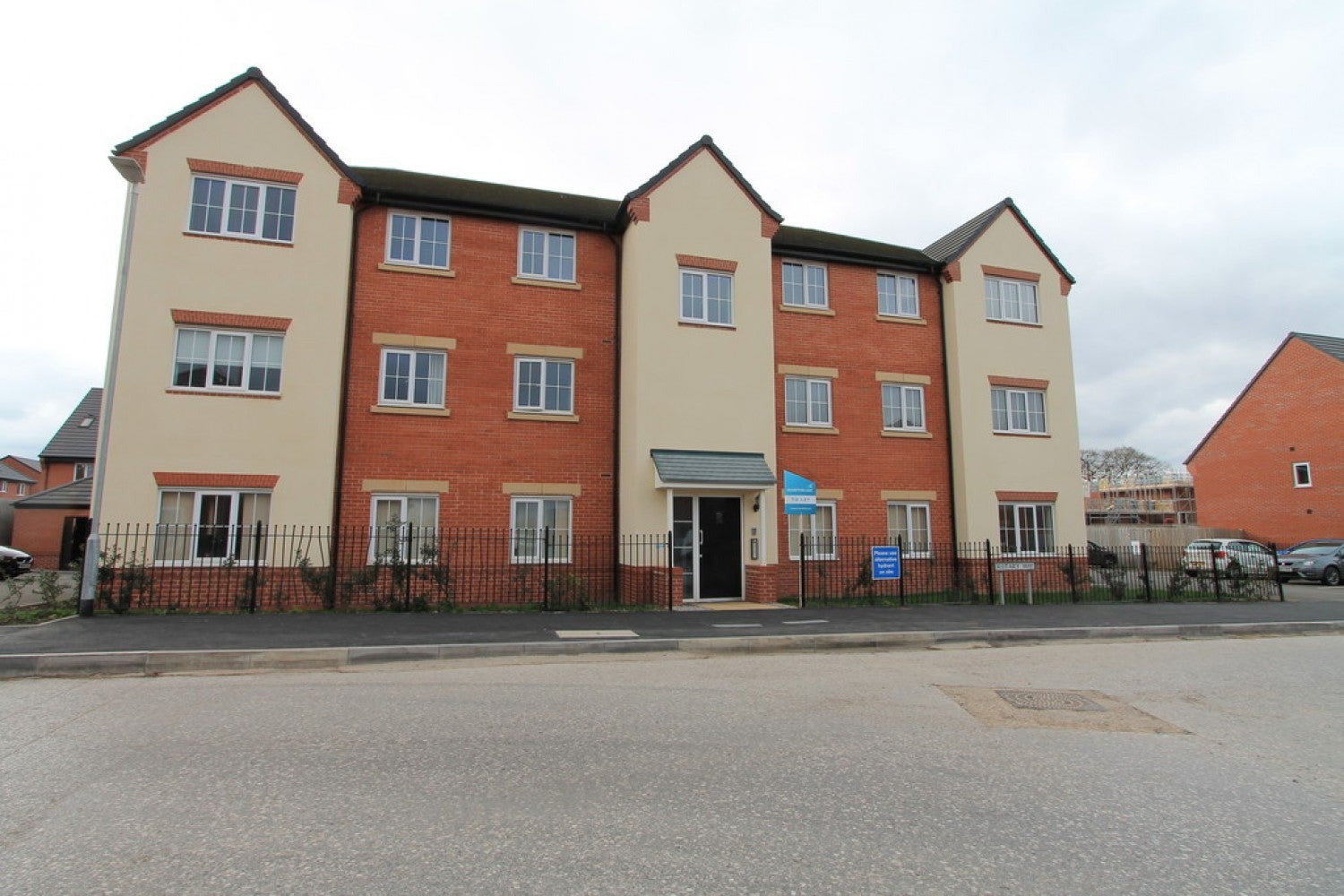 Flat Rotary Way in Basford
