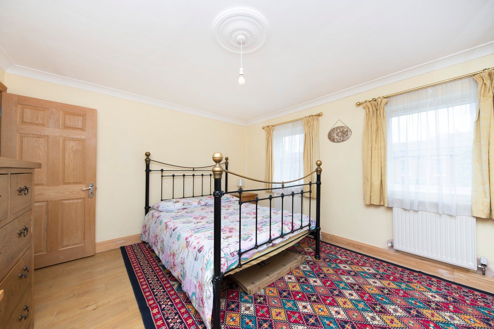 House Worthington Road in Greater London